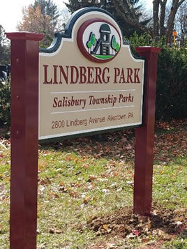 Lindberg Park Sign